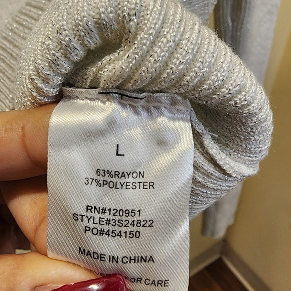 Pink Rose Gray Silver Glitter Long Steeves V Neck Wrap top size L - Picture 12 of 13